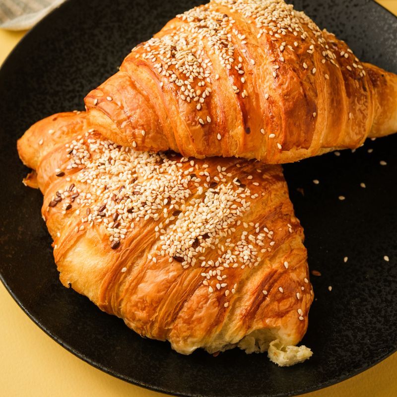 Croissant with cheese 1pcs